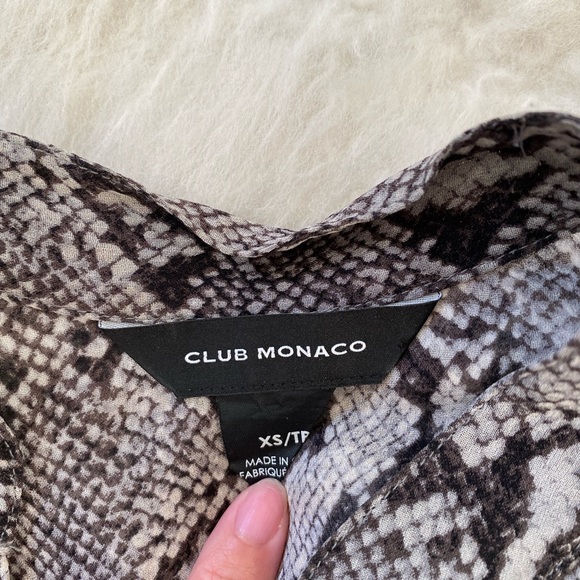 Python Print Flowy Blouse - Picture 3 of 4